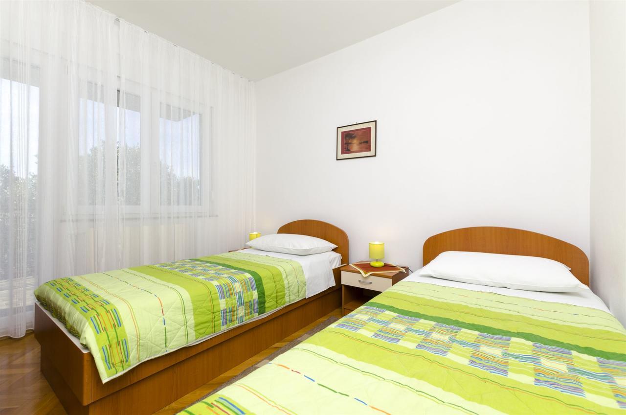 Apartments Karmela Primošten المظهر الخارجي الصورة