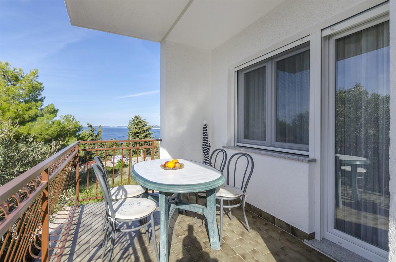 Apartments Karmela Primošten المظهر الخارجي الصورة
