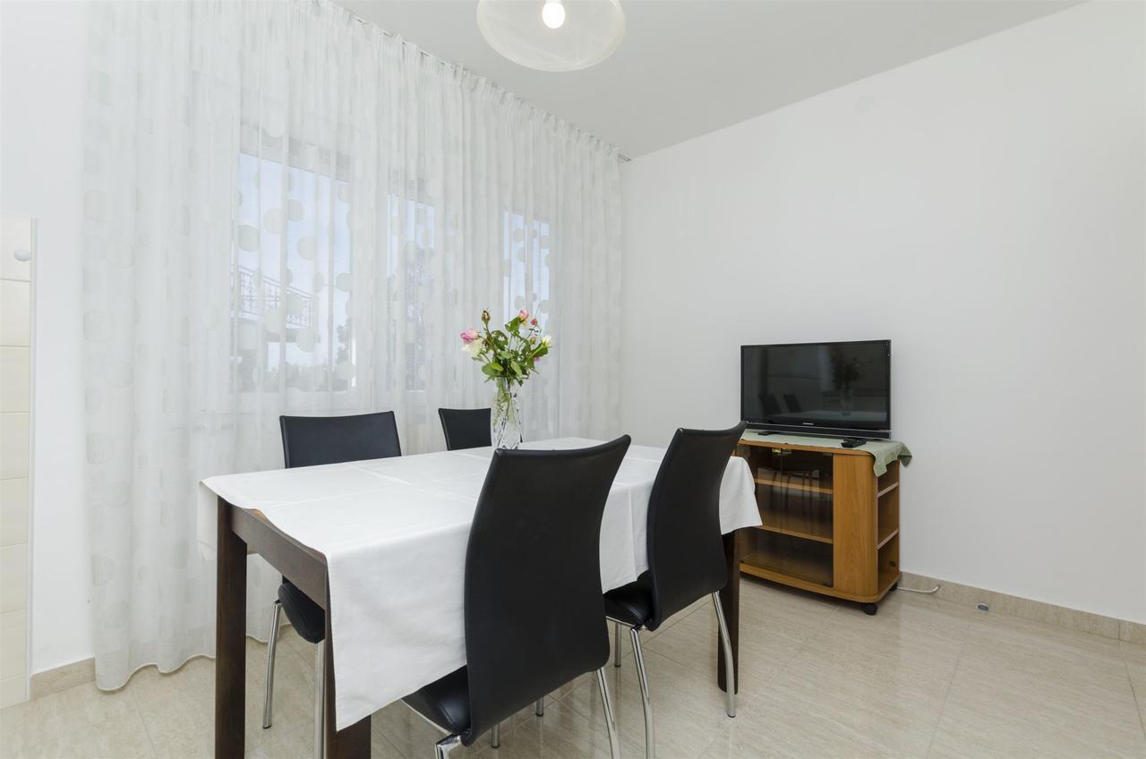 Apartments Karmela Primošten المظهر الخارجي الصورة