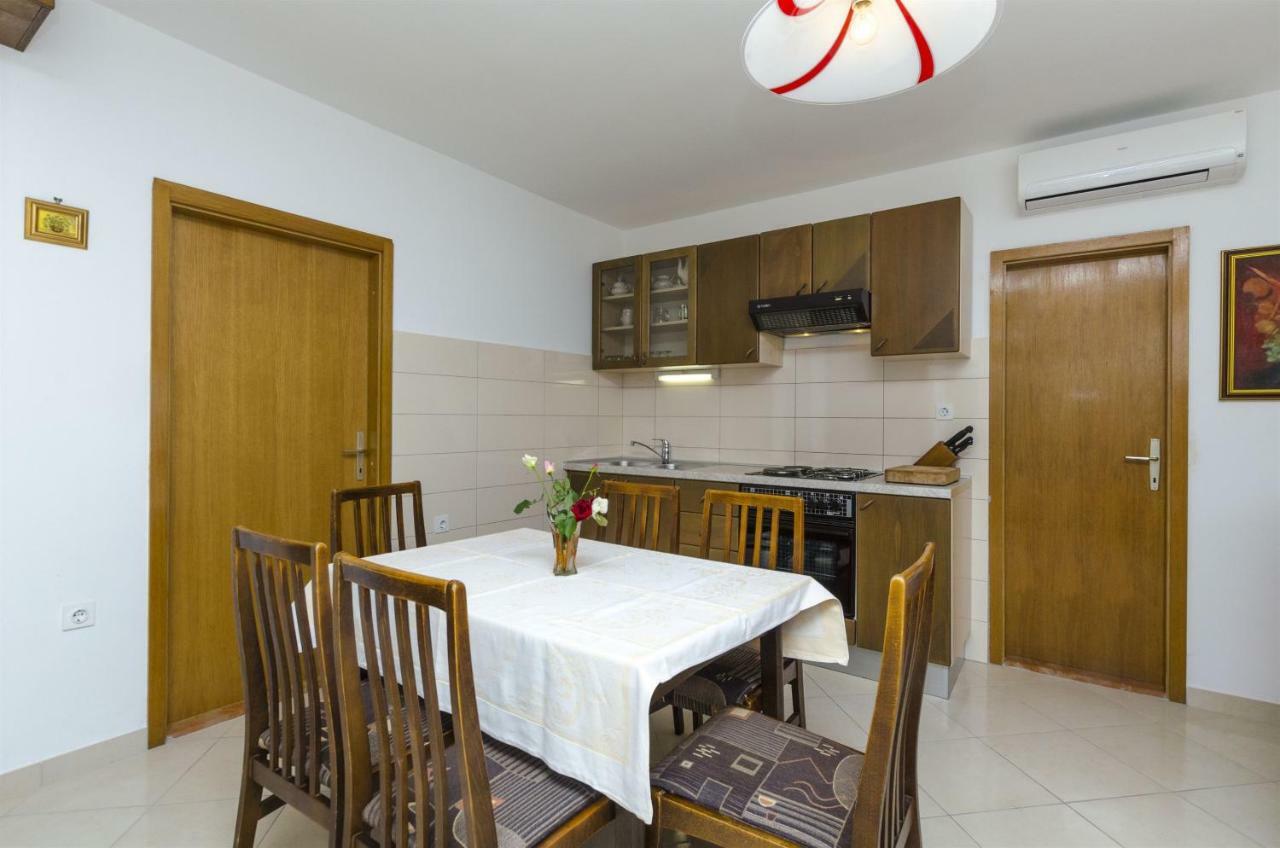 Apartments Karmela Primošten المظهر الخارجي الصورة