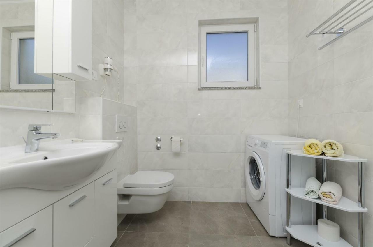 Apartments Karmela Primošten المظهر الخارجي الصورة
