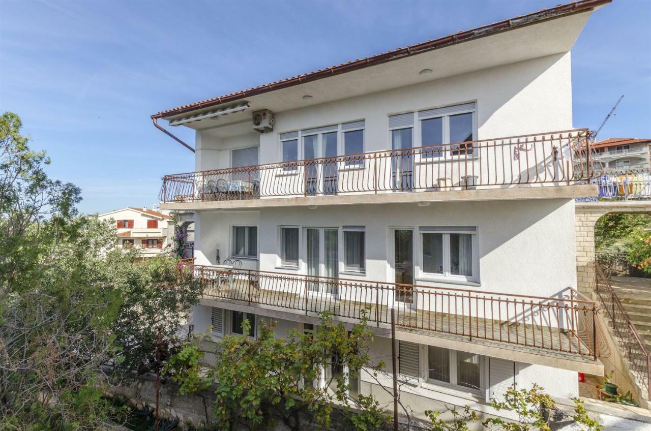 Apartments Karmela Primošten المظهر الخارجي الصورة