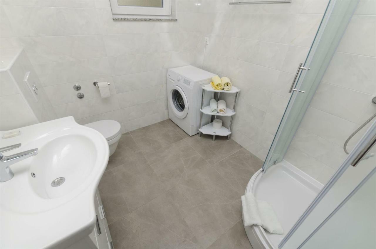 Apartments Karmela Primošten المظهر الخارجي الصورة
