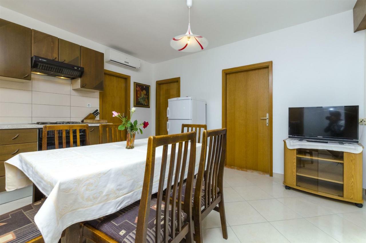 Apartments Karmela Primošten المظهر الخارجي الصورة